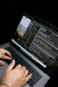 Read more about the article How to Find Remote Writing Jobs with Established Companies