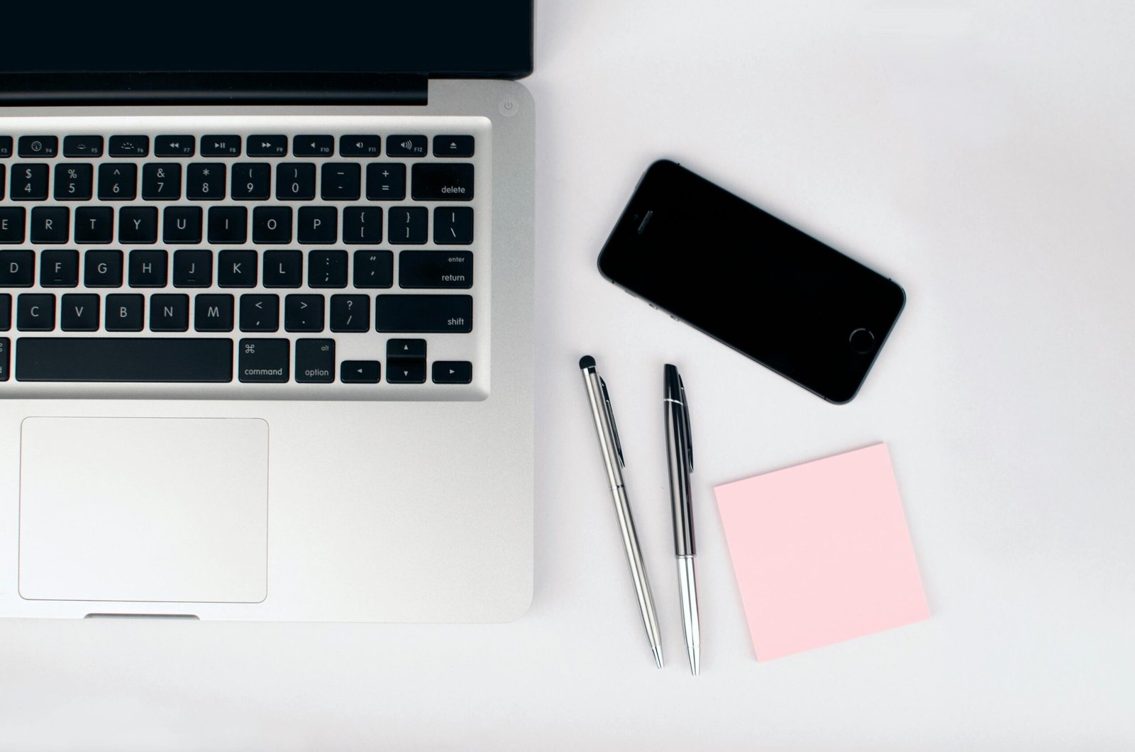 Read more about the article How to Use Writing Templates to Streamline Your Workflow